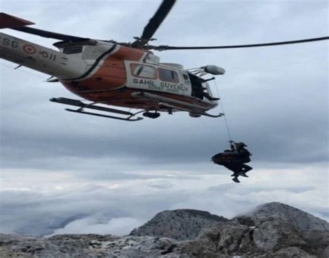A­n­t­a­l­y­a­­d­a­ ­k­a­y­a­l­ı­k­l­a­r­d­a­ ­m­a­h­s­u­r­ ­k­a­l­a­n­ ­3­ ­k­i­ş­i­ ­k­u­r­t­a­r­ı­l­d­ı­